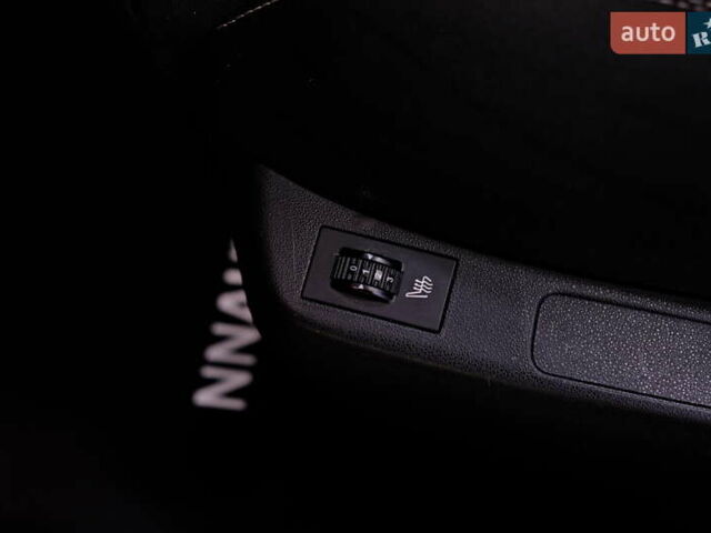 Чорний Сітроен С4, об'ємом двигуна 1.6 л та пробігом 164 тис. км за 4900 $, фото 16 на Automoto.ua