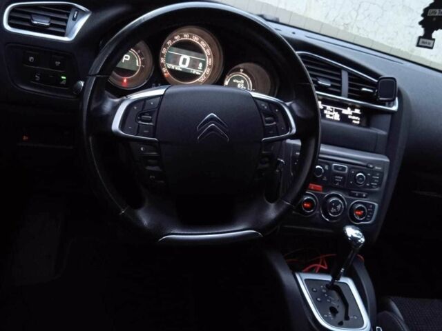 Чорний Сітроен С4, об'ємом двигуна 1.6 л та пробігом 120 тис. км за 6700 $, фото 7 на Automoto.ua