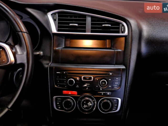 Чорний Сітроен С4, об'ємом двигуна 1.6 л та пробігом 164 тис. км за 4900 $, фото 43 на Automoto.ua