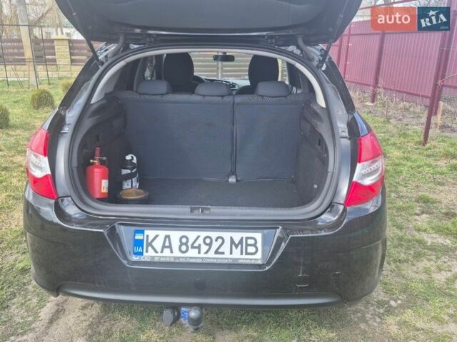 Чорний Сітроен С4, об'ємом двигуна 1.56 л та пробігом 301 тис. км за 6200 $, фото 8 на Automoto.ua