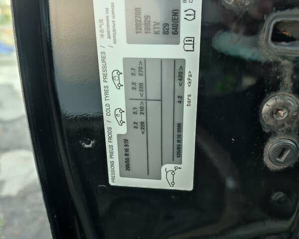 Чорний Сітроен С4, об'ємом двигуна 1.6 л та пробігом 150 тис. км за 8500 $, фото 30 на Automoto.ua