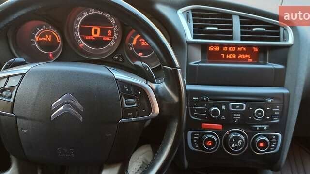 Черный Ситроен С4, объемом двигателя 1.6 л и пробегом 112 тыс. км за 8350 $, фото 7 на Automoto.ua