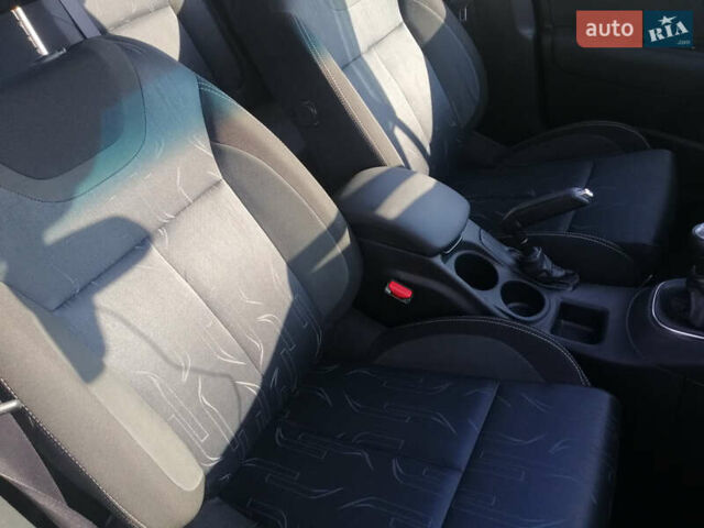 Черный Ситроен С4, объемом двигателя 1.56 л и пробегом 275 тыс. км за 7800 $, фото 9 на Automoto.ua