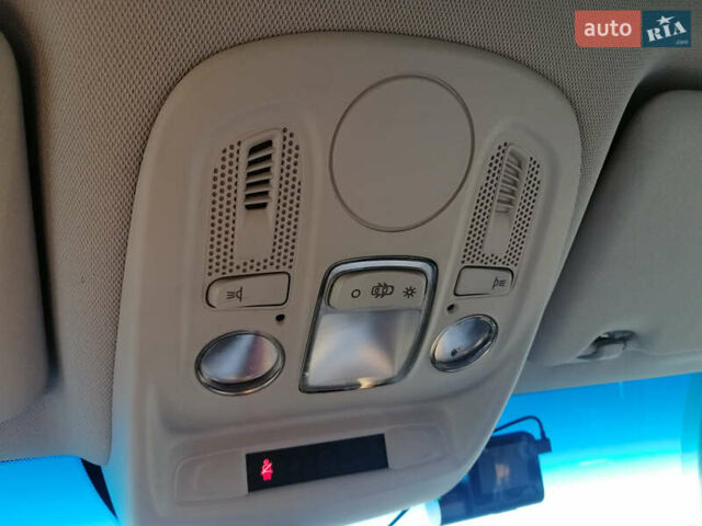 Черный Ситроен С4, объемом двигателя 1.56 л и пробегом 275 тыс. км за 7800 $, фото 16 на Automoto.ua