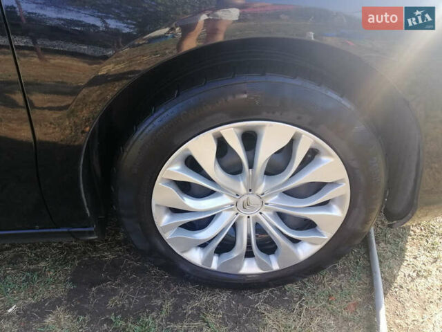 Черный Ситроен С4, объемом двигателя 1.56 л и пробегом 275 тыс. км за 7800 $, фото 4 на Automoto.ua