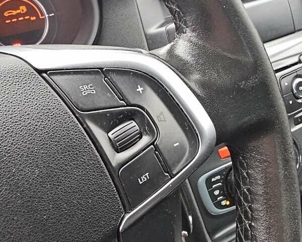 Черный Ситроен С4, объемом двигателя 1.59 л и пробегом 150 тыс. км за 4000 $, фото 18 на Automoto.ua