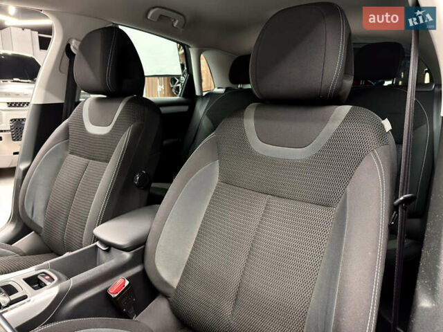 Чорний Сітроен С4, об'ємом двигуна 1.56 л та пробігом 172 тис. км за 8900 $, фото 33 на Automoto.ua