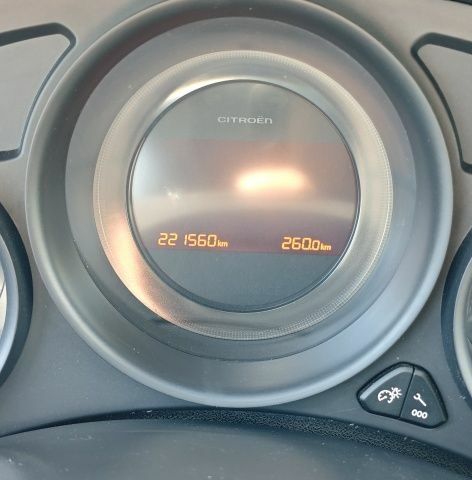 Чорний Сітроен С4, об'ємом двигуна 1.6 л та пробігом 221 тис. км за 6500 $, фото 7 на Automoto.ua
