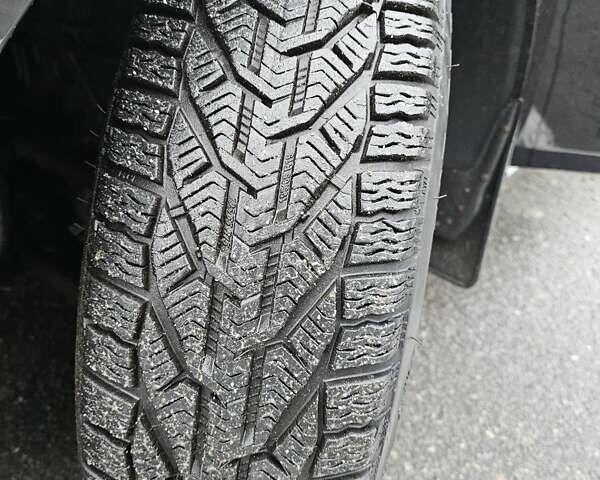 Черный Ситроен С4, объемом двигателя 1.59 л и пробегом 150 тыс. км за 4000 $, фото 27 на Automoto.ua