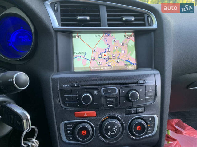 Черный Ситроен С4, объемом двигателя 1.6 л и пробегом 250 тыс. км за 6800 $, фото 8 на Automoto.ua