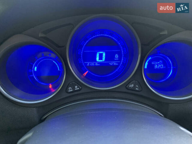 Черный Ситроен С4, объемом двигателя 1.6 л и пробегом 250 тыс. км за 6800 $, фото 9 на Automoto.ua