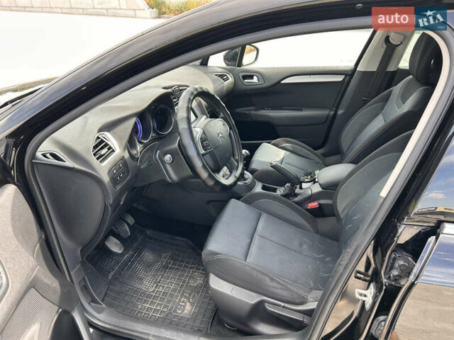 Черный Ситроен С4, объемом двигателя 1.56 л и пробегом 211 тыс. км за 8300 $, фото 12 на Automoto.ua