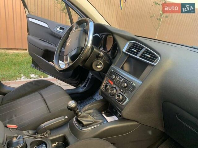 Черный Ситроен С4, объемом двигателя 1.6 л и пробегом 194 тыс. км за 8100 $, фото 10 на Automoto.ua