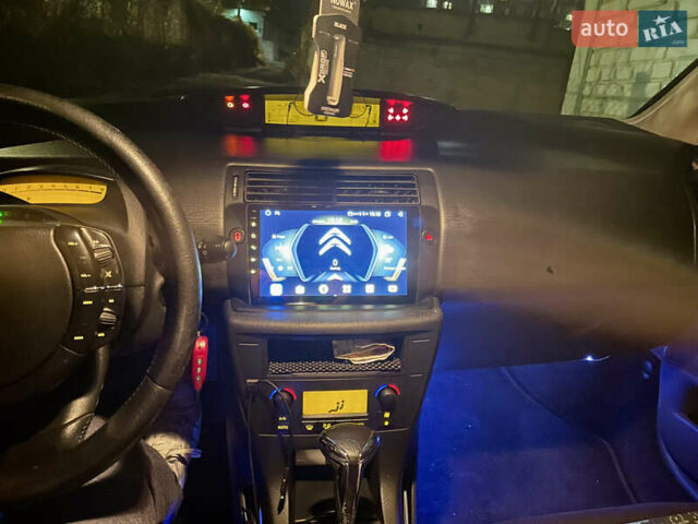 Черный Ситроен С4, объемом двигателя 1.6 л и пробегом 233 тыс. км за 4100 $, фото 6 на Automoto.ua