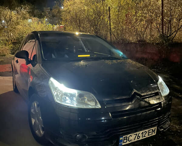 Черный Ситроен С4, объемом двигателя 1.6 л и пробегом 233 тыс. км за 4100 $, фото 4 на Automoto.ua