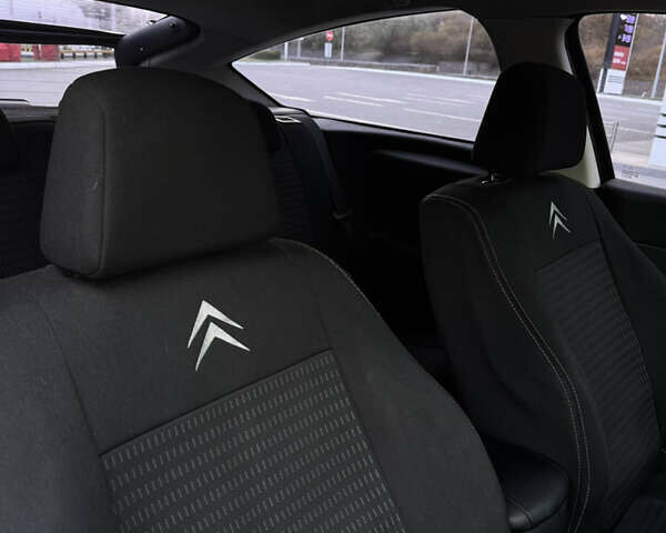 Черный Ситроен С4, объемом двигателя 1.6 л и пробегом 209 тыс. км за 6000 $, фото 25 на Automoto.ua