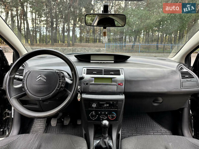 Черный Ситроен С4, объемом двигателя 1.56 л и пробегом 216 тыс. км за 5400 $, фото 17 на Automoto.ua