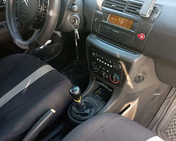 Ситроен С4 2008 в Коростышеве на Automoto.ua Черный Ситроен С4, объемом двигателя 1.59 л и пробегом 287 тыс. км за 4700 $, фото 12 на Automoto.ua