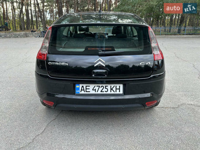 Черный Ситроен С4, объемом двигателя 1.56 л и пробегом 216 тыс. км за 5400 $, фото 11 на Automoto.ua