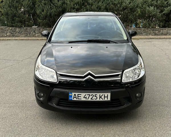 Черный Ситроен С4, объемом двигателя 1.56 л и пробегом 216 тыс. км за 5400 $, фото 3 на Automoto.ua