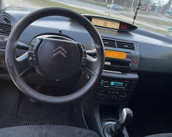 Ситроен С4 2009 в Львове на Automoto.ua Черный Ситроен С4, объемом двигателя 1.36 л и пробегом 310 тыс. км за 3900 $, фото 9 на Automoto.ua