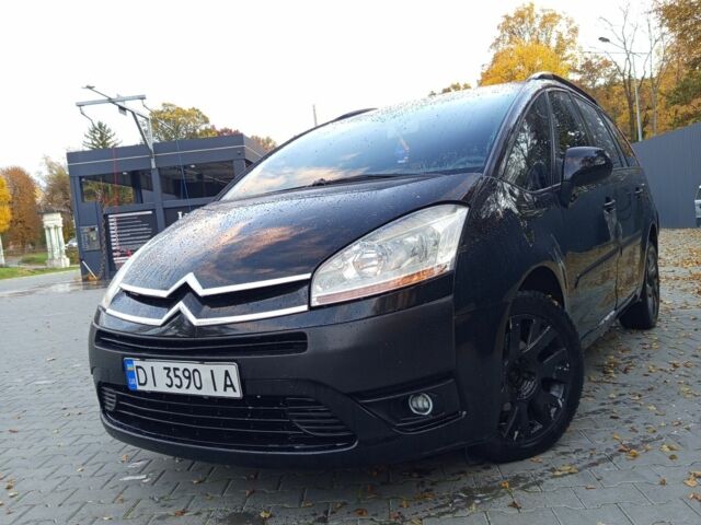 Черный Ситроен С4, объемом двигателя 1.6 л и пробегом 505 тыс. км за 4950 $, фото 1 на Automoto.ua