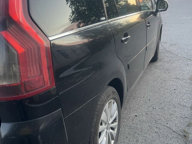 Черный Ситроен С4, объемом двигателя 1.6 л и пробегом 290 тыс. км за 4900 $, фото 2 на Automoto.ua