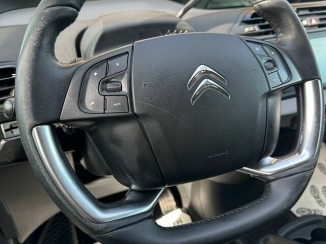 Чорний Сітроен С4, об'ємом двигуна 1.6 л та пробігом 214 тис. км за 8800 $, фото 6 на Automoto.ua