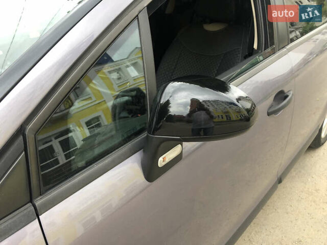 Фиолетовый Ситроен С4, объемом двигателя 1.59 л и пробегом 265 тыс. км за 4700 $, фото 8 на Automoto.ua