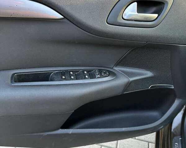 Коричневий Сітроен С4, об'ємом двигуна 1.6 л та пробігом 220 тис. км за 7400 $, фото 15 на Automoto.ua