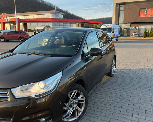 Коричневий Сітроен С4, об'ємом двигуна 1.6 л та пробігом 220 тис. км за 7400 $, фото 1 на Automoto.ua