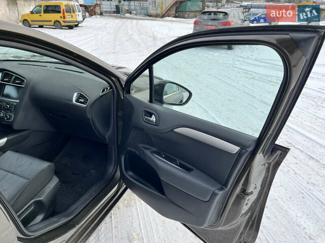 Коричневий Сітроен С4, об'ємом двигуна 1.56 л та пробігом 258 тис. км за 6800 $, фото 9 на Automoto.ua