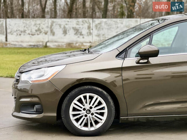 Коричневый Ситроен С4, объемом двигателя 1.56 л и пробегом 255 тыс. км за 7500 $, фото 7 на Automoto.ua