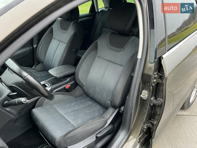 Коричневый Ситроен С4, объемом двигателя 1.56 л и пробегом 255 тыс. км за 7500 $, фото 32 на Automoto.ua