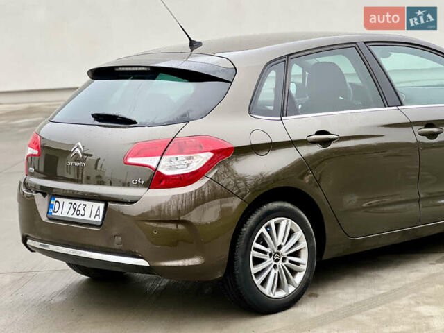 Коричневый Ситроен С4, объемом двигателя 1.56 л и пробегом 255 тыс. км за 7500 $, фото 14 на Automoto.ua
