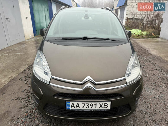 Коричневий Сітроен С4, об'ємом двигуна 1.6 л та пробігом 270 тис. км за 7000 $, фото 1 на Automoto.ua