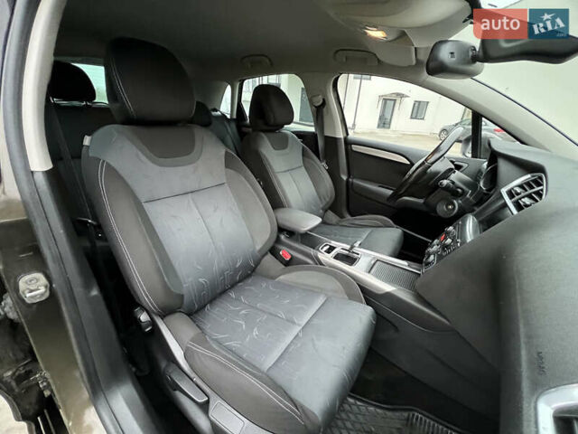 Коричневый Ситроен С4, объемом двигателя 1.56 л и пробегом 255 тыс. км за 7500 $, фото 33 на Automoto.ua