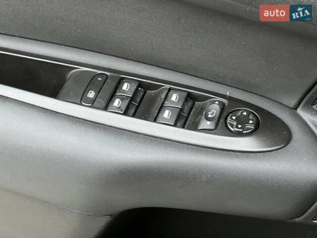 Коричневый Ситроен С4, объемом двигателя 1.56 л и пробегом 255 тыс. км за 7500 $, фото 30 на Automoto.ua