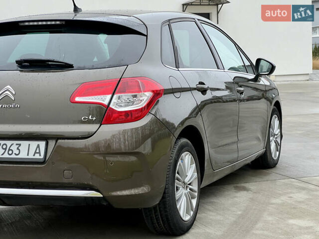 Коричневый Ситроен С4, объемом двигателя 1.56 л и пробегом 255 тыс. км за 7500 $, фото 25 на Automoto.ua