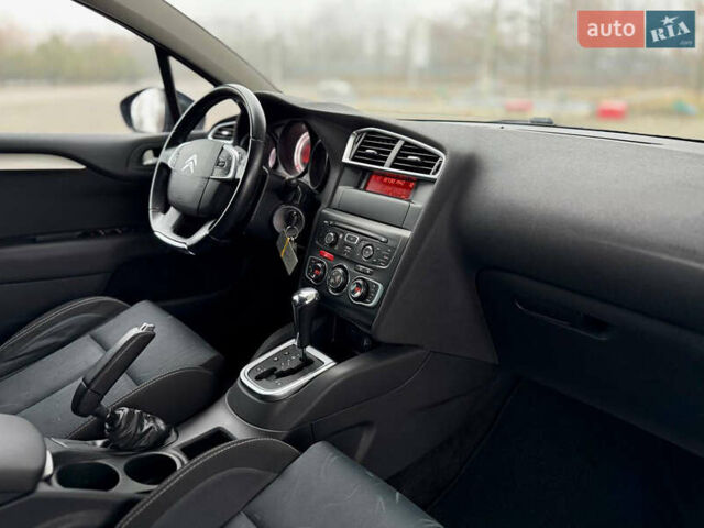 Коричневый Ситроен С4, объемом двигателя 1.6 л и пробегом 111 тыс. км за 6599 $, фото 18 на Automoto.ua