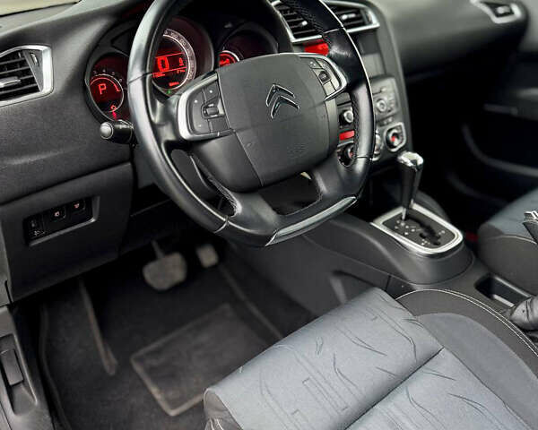 Коричневый Ситроен С4, объемом двигателя 1.6 л и пробегом 111 тыс. км за 6599 $, фото 9 на Automoto.ua