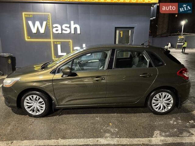 Коричневый Ситроен С4, объемом двигателя 1.56 л и пробегом 180 тыс. км за 7200 $, фото 2 на Automoto.ua