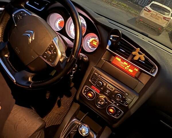 Коричневый Ситроен С4, объемом двигателя 1.56 л и пробегом 180 тыс. км за 7200 $, фото 7 на Automoto.ua