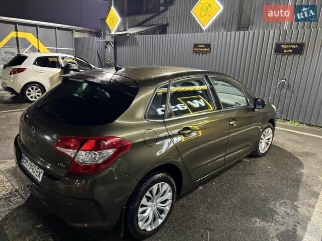 Коричневый Ситроен С4, объемом двигателя 1.56 л и пробегом 180 тыс. км за 7200 $, фото 3 на Automoto.ua