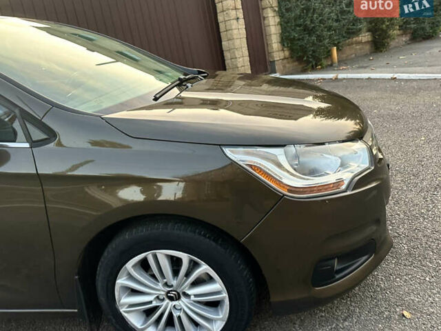 Коричневий Сітроен С4, об'ємом двигуна 1.6 л та пробігом 287 тис. км за 7300 $, фото 12 на Automoto.ua