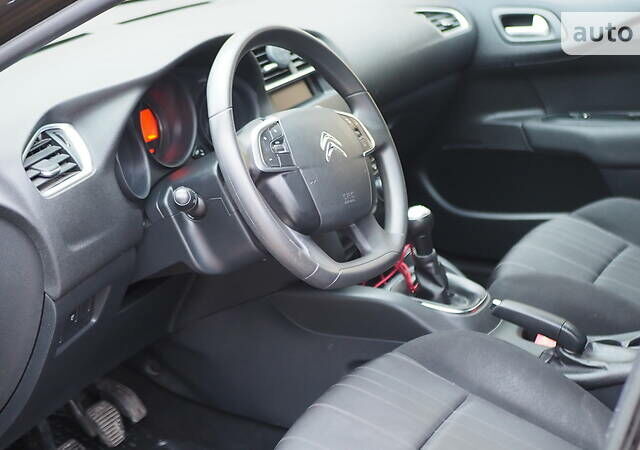 Коричневый Ситроен С4, объемом двигателя 1.6 л и пробегом 167 тыс. км за 6950 $, фото 5 на Automoto.ua