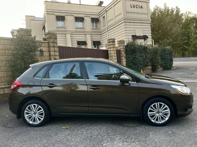 Коричневый Ситроен С4, объемом двигателя 1.6 л и пробегом 250 тыс. км за 6400 $, фото 3 на Automoto.ua