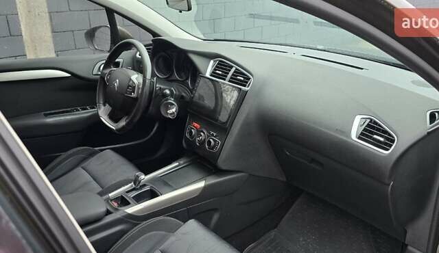 Коричневий Сітроен С4, об'ємом двигуна 1.6 л та пробігом 203 тис. км за 7800 $, фото 5 на Automoto.ua