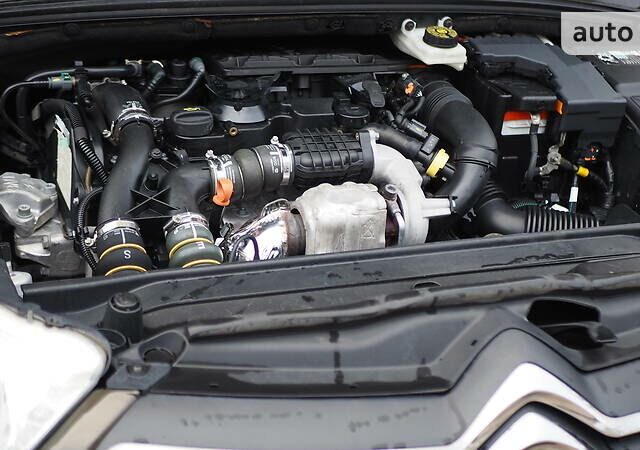 Коричневый Ситроен С4, объемом двигателя 1.6 л и пробегом 167 тыс. км за 6950 $, фото 2 на Automoto.ua