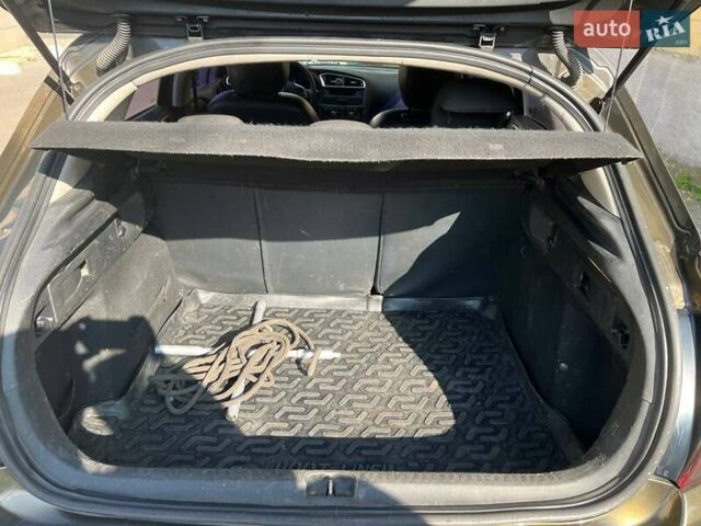 Коричневий Сітроен С4, об'ємом двигуна 1.56 л та пробігом 312 тис. км за 6500 $, фото 26 на Automoto.ua